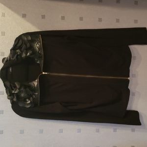 Stera Black Sweater, Zipper front